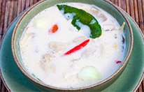Kokossuppe „yasai itame“