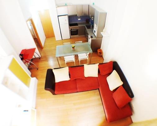 Modern apartment in the centre