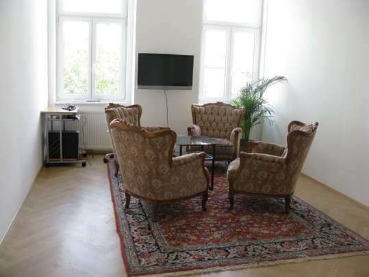 Hahns Vienna Apartments in the Heart of Vienna – Dining table