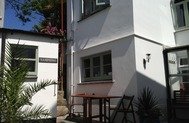 1 minute from harbour in Mousehole, luxury bedroom