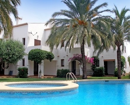 Las Moras, 32 apts, ground floor, 3 bedrooms