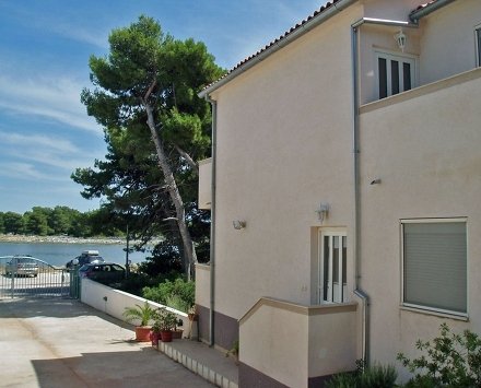 , 1st floor, 2 bedrooms