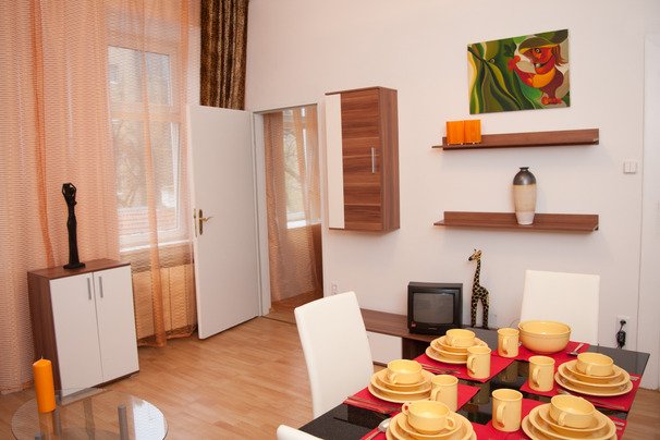 Modernes, exklusives 2-Zimmer Appartment R 15 –