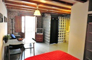 Holiday apartment in Barcelona – Rambla Boqueria new studio exterior balcony c4