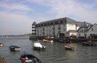 Kingfisher apartment